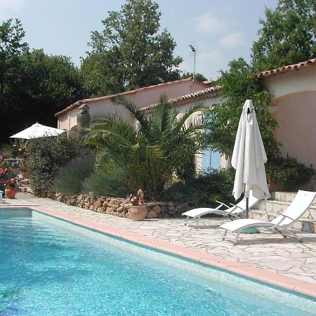 Le Studio Bleu Tourtour Bagian luar foto