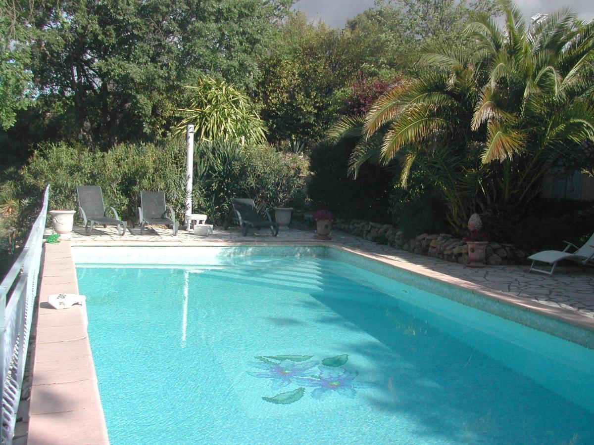 Le Studio Bleu Tourtour Bagian luar foto